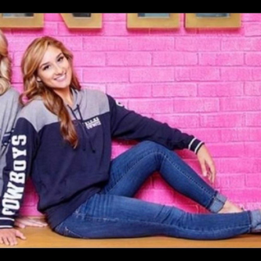 ISO of this Sweatshirt size Large VS PINK Dallas Cowboys